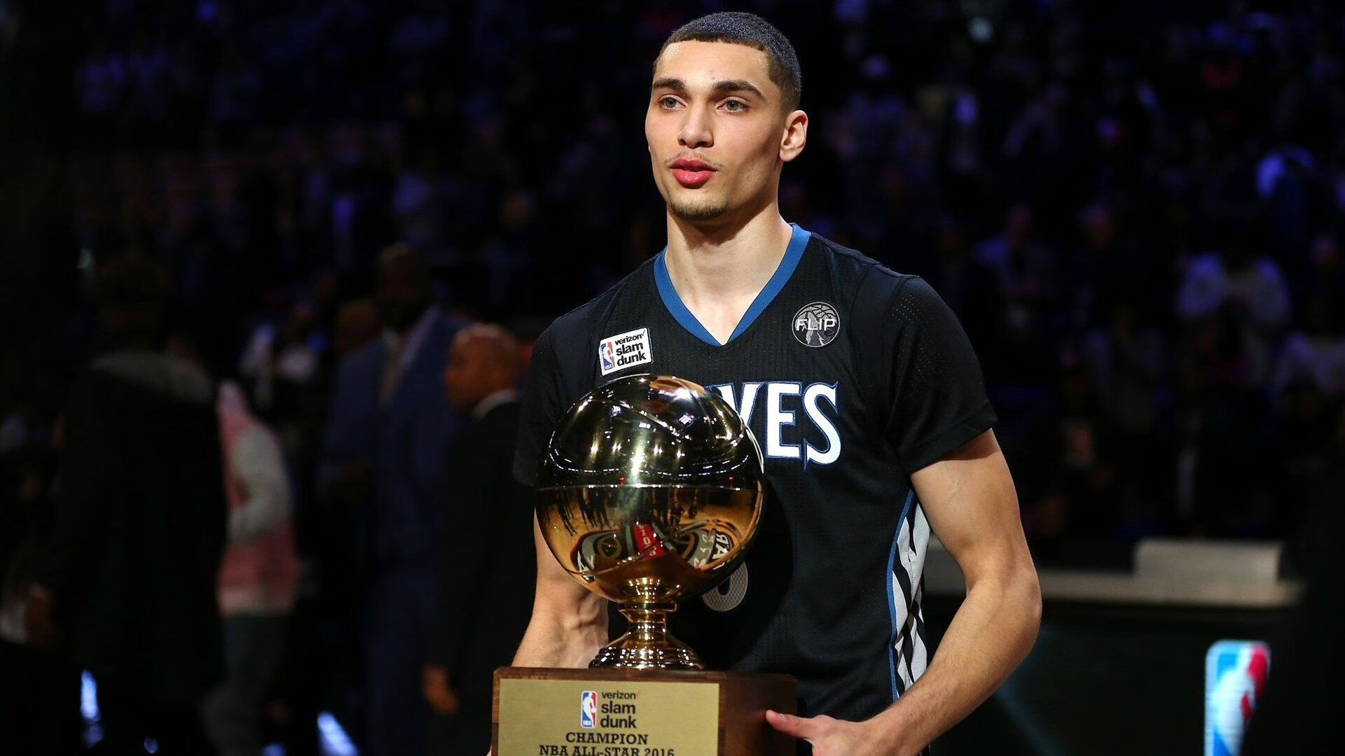 mk体育官网-《堡垒之夜》跨界合作再升级，推出联合专属皮肤，堡垒之夜互动特效皮肤