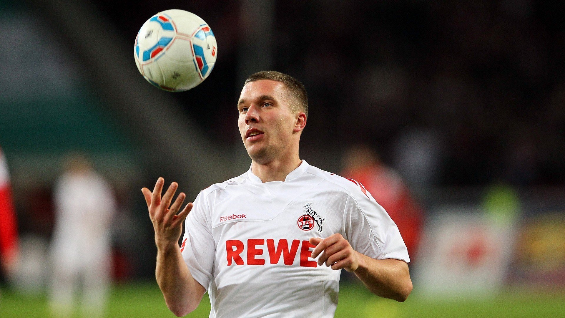 戈壁徒步毅行赛 干热环境考验体能与心态